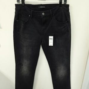 NWT Women BCBGMAXAZRIA Jean Size 27 🔥